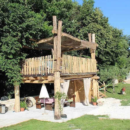 Modrusani 1561 Apartment
