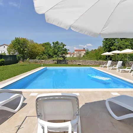Modrusani 1561 Apartment *