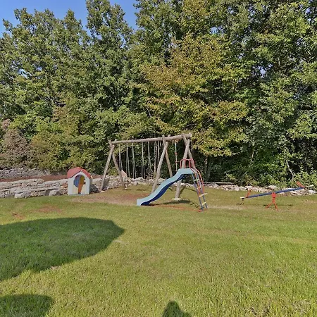 Apartamento Modrusani 1561 Žminj