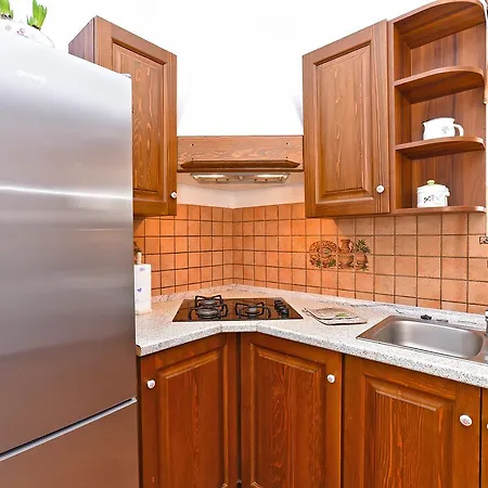 Apartman Modrusani 1561 *